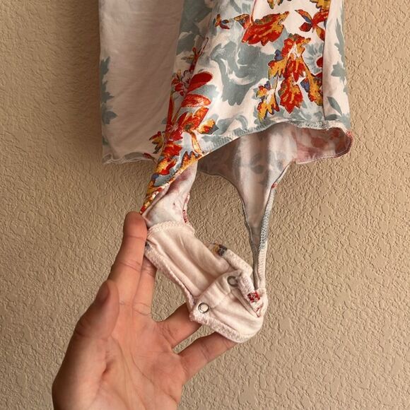 Free People Intimately Pixie Ivory Floral Print Mock Neck Bodysuit Size Medium - Picture 4 of 7